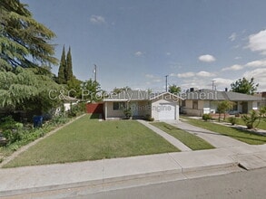 Building Photo - 1720 Cherry Ave
