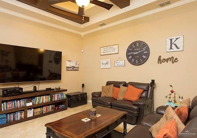 Foto del edificio - 2613 Fairmont Ave