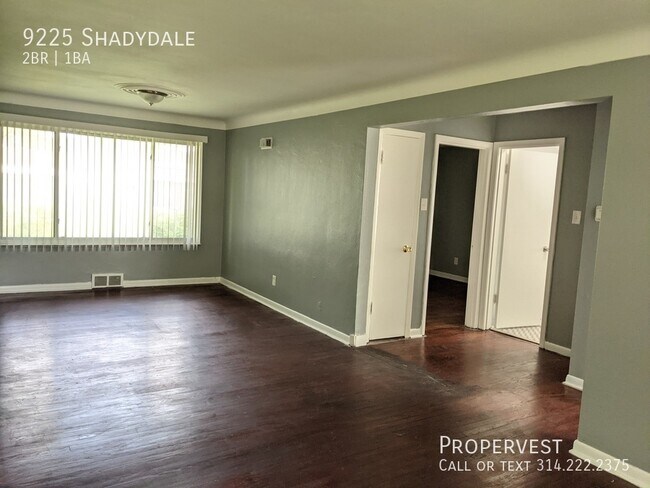 Foto del edificio - 9225 Shadydale Dr