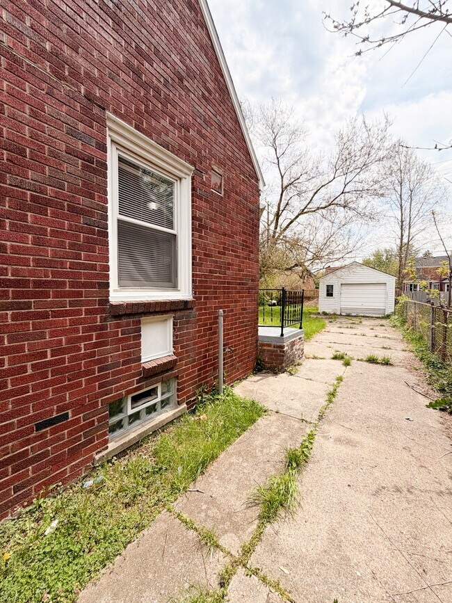 Building Photo - 14134 Collingham Dr