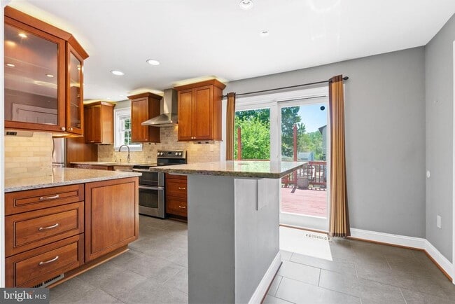 Building Photo - 13604 Wisteria Dr