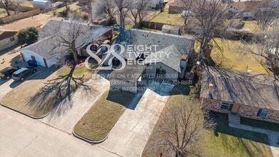 Building Photo - 2266 Donna Dr
