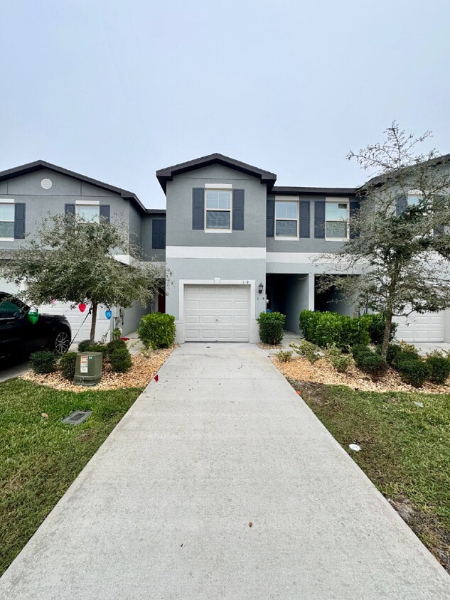"Charming 3-Bed townhouse in a Gated Community has 2.5 Baths, 1650 Sq Ft – New Flooring and New ... - "Charming 3-Bed townhouse with Granite Accents, 2.5 Baths, 1650 Sq Ft – New Flooring and New Paint