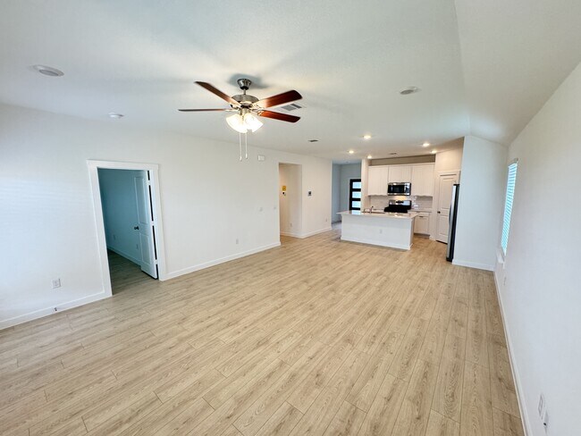 Building Photo - 14904 Found Admiral Ln