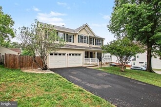 Building Photo - 15812 Ibsen Pl