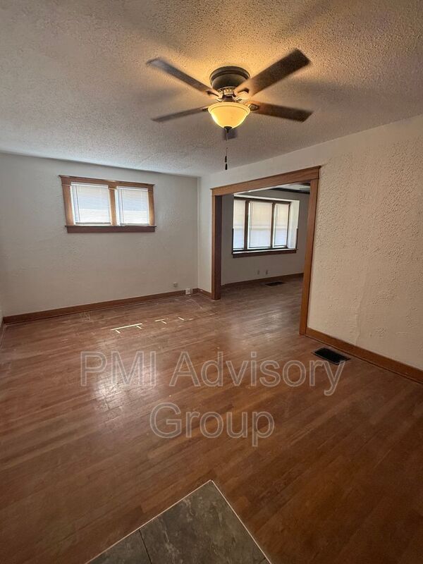Foto del edificio - 1245 SW Boswell Ave