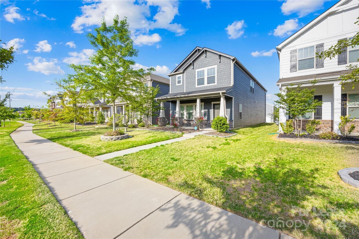 Foto principal - 11935 Old Statesville Rd