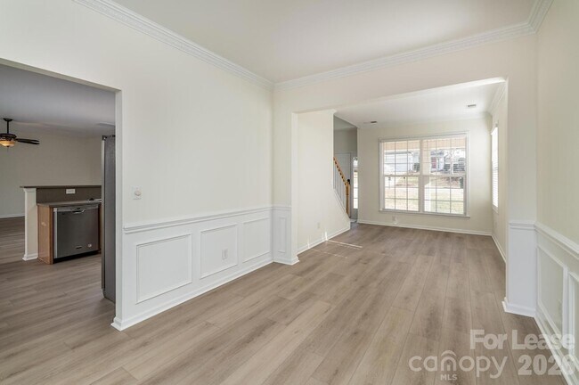 Foto del edificio - 160 Matlen Dr