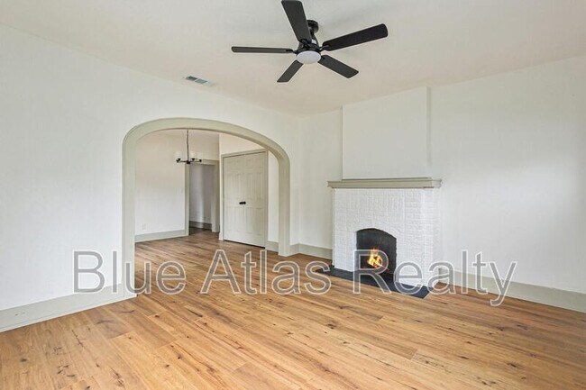 Foto del edificio - 2934 Purington Ave