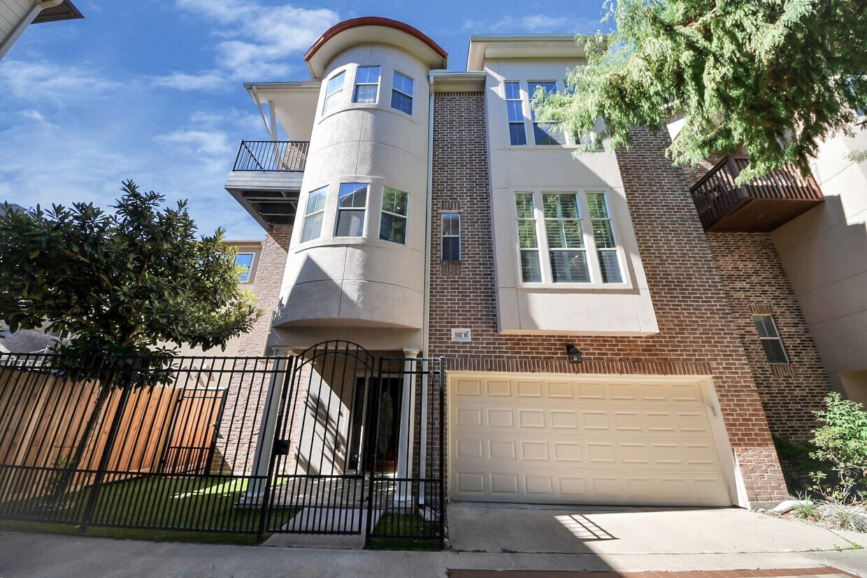 Foto principal - 5317 Feagan St