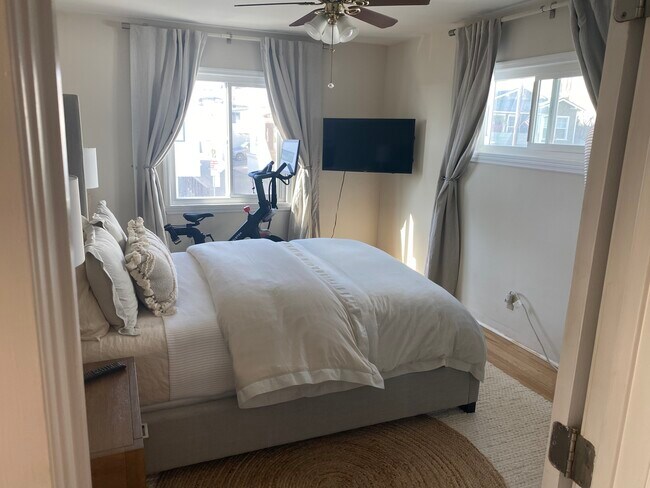 Dormitorio - 212 5th St