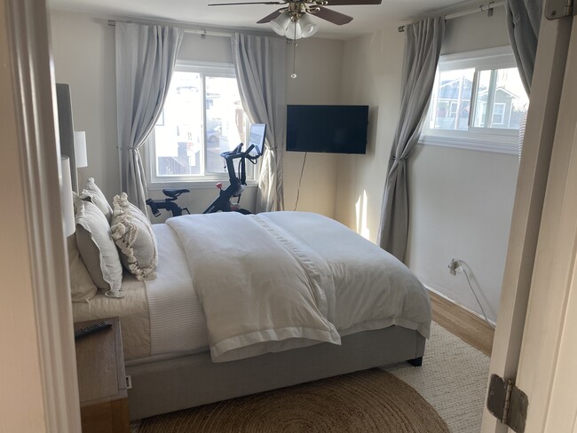 Bedroom - 212 5th St