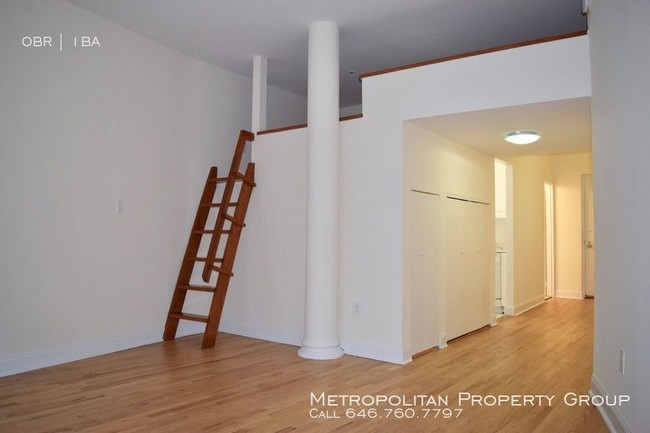 Building Photo - Beautiful Noho Studio - Right on Astor Place!