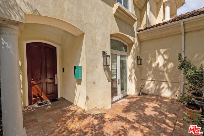 Foto del edificio - 10515 Oaklawn Rd