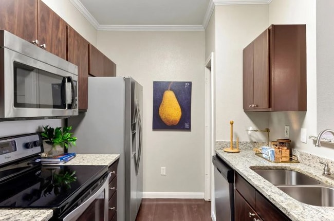 Building Photo - 7575 Gosling Rd