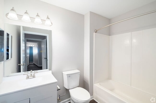 Interior Photo - The Gardens at Manchester