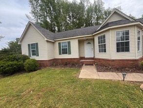 Building Photo - 370 Brown Rd