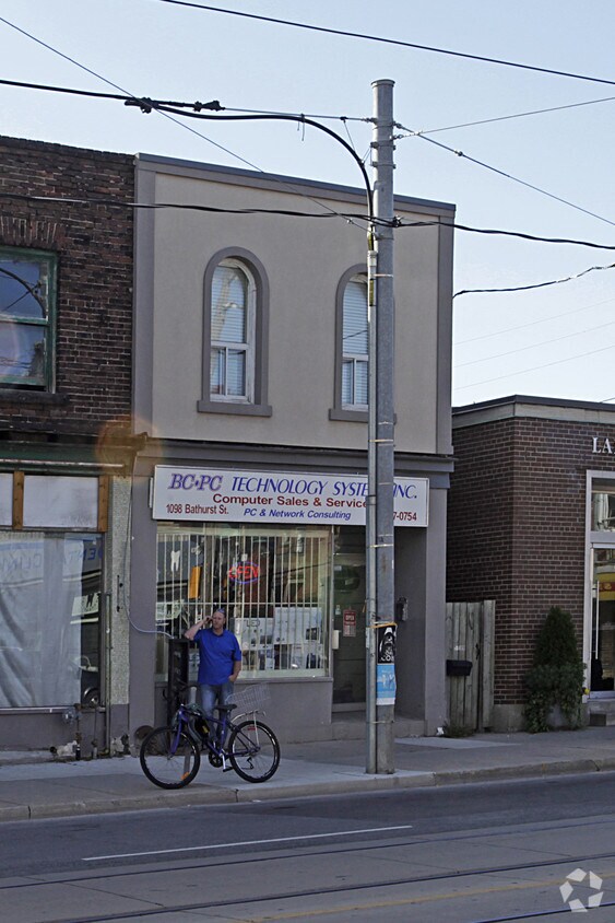 Photo du bâtiment - 1098 Bathurst Street