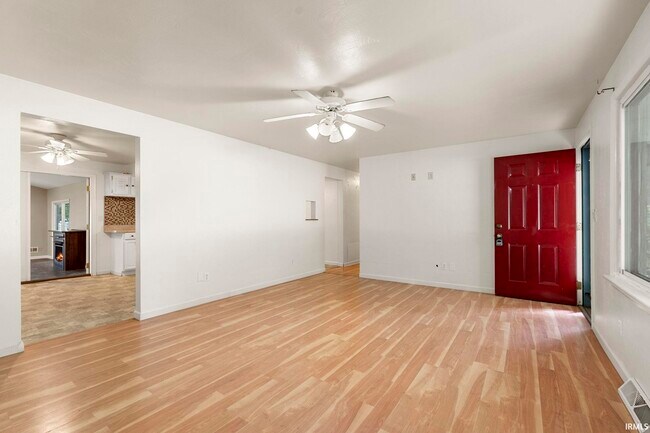 Building Photo - 4631 Parkerdale Dr