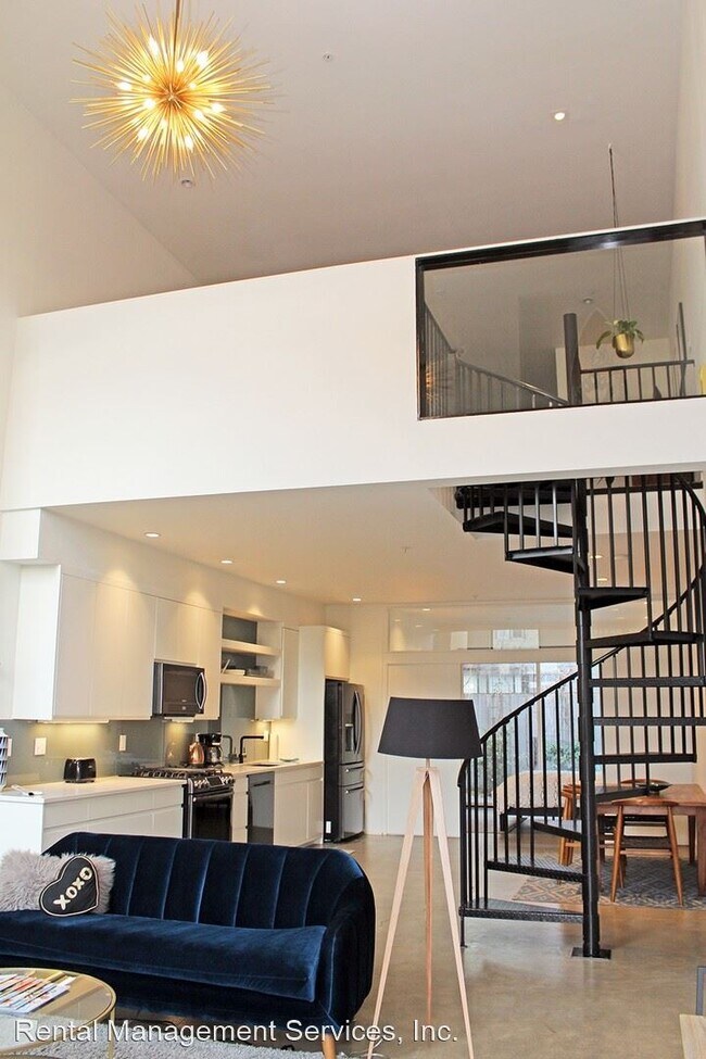 Foto del edificio - 2 br, 2 bath House - 13 NE Wygant Street
