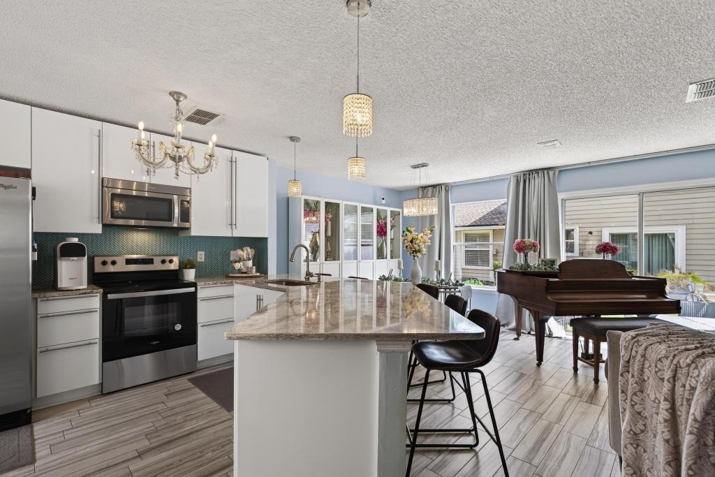 Photo - 805 Old Bridge Rd (Jacksonville, FL)