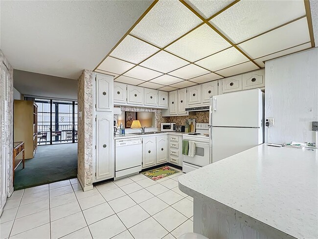 Building Photo - 17580 Gulf Blvd