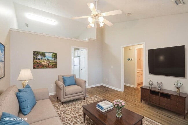 Building Photo - 720 Dellwood Dr