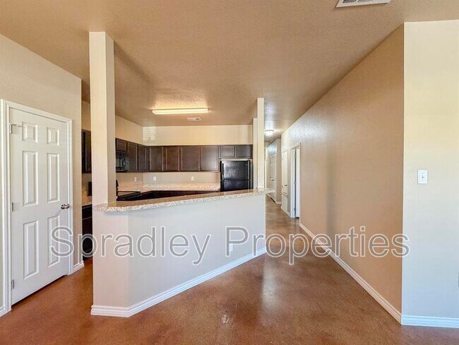 Foto del edificio - 7103 Cameron Park Rd