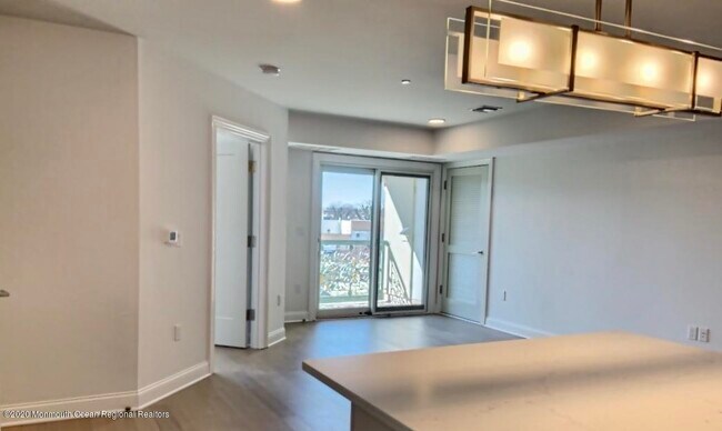 Foto del edificio - 57-61 Brighton Ave