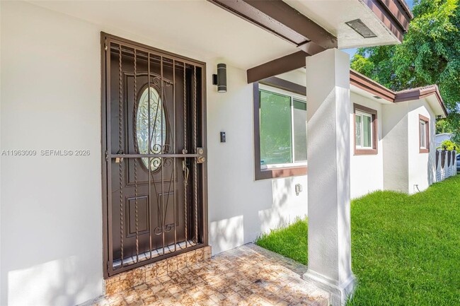 Foto del edificio - 2901 SW 92nd Ave