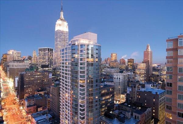 Building Photo - 800 Sixth Avenue