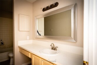 Building Photo - 12500 Sandpiper Dr