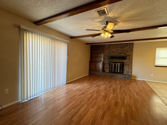 Foto del edificio - 2610 NW 78th St