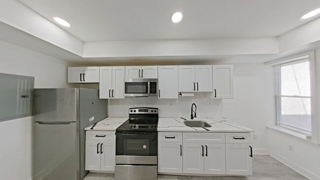 Foto del edificio - 3331 N Howard St