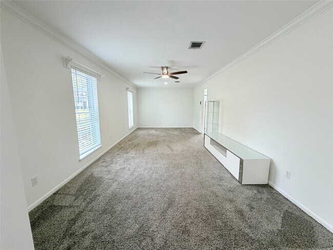 Foto del edificio - 22176 Heatherwood Dr