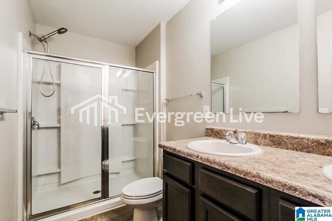 Foto del edificio - 438 Reed Way