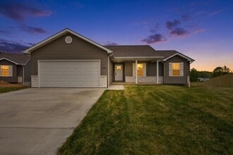 Building Photo - 179 Rivers Edge Dr