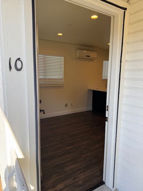Building Photo - 1320 Fair Way