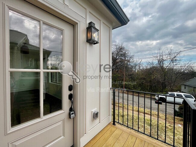 Foto del edificio - 3571 Crompton St