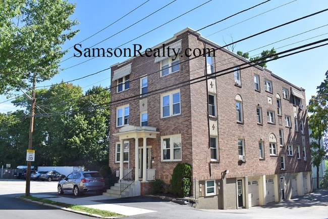 Photo - 90 Taft Ave Apartment