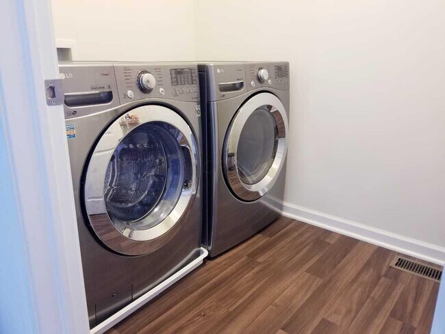 Foto del edificio - 336 Braxton St