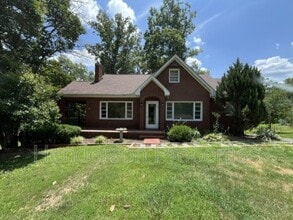 Building Photo - 1631 Maple Ave