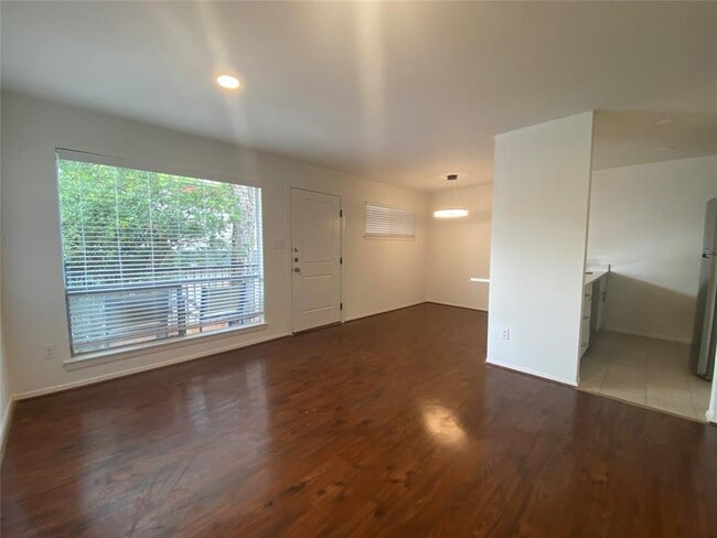 Foto del edificio - 1222 Welch St