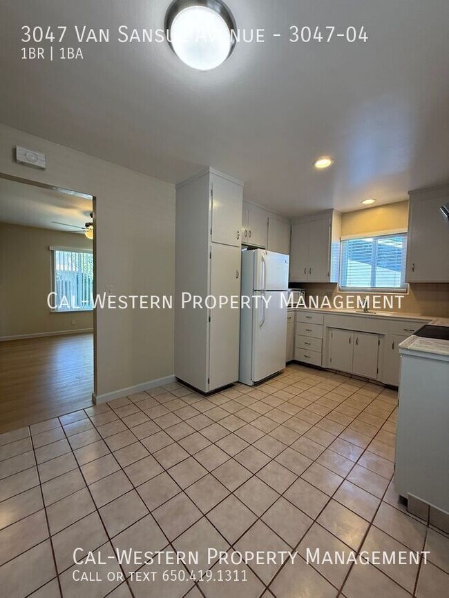 Building Photo - 3047 Van Sansul Ave