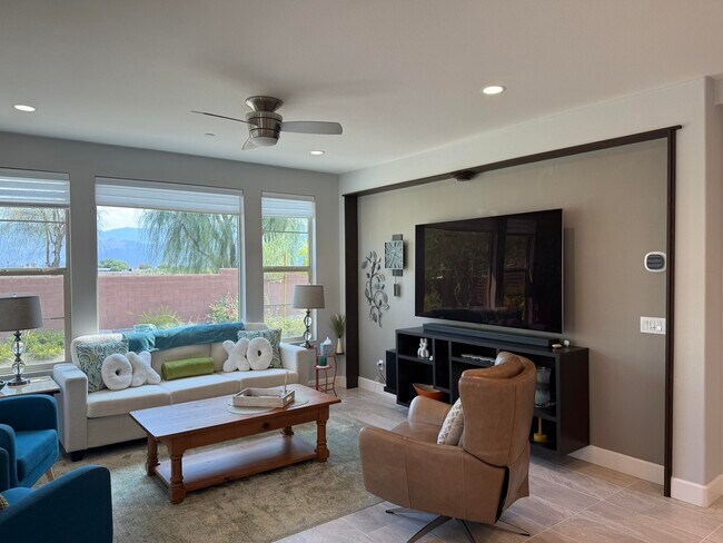 Foto del edificio - 82721 Rosewood Dr