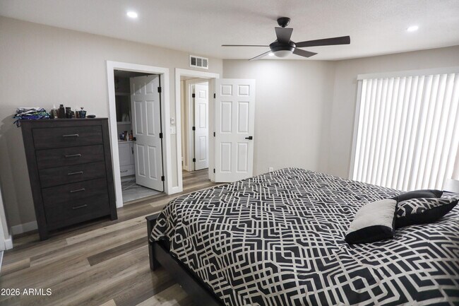 Foto del edificio - 3712 W Villa Maria Dr