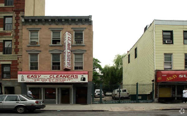 Foto del edificio - 924 Myrtle Avenue