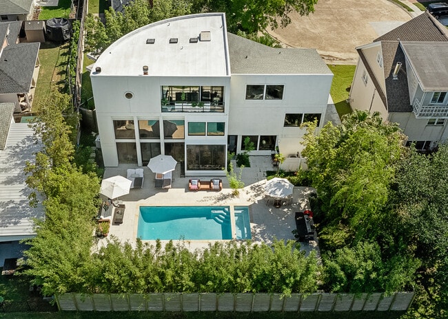 Building Photo - 4809 Neyrey Dr