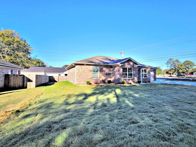 Foto del edificio - House for Rent - Hartselle - Brand New