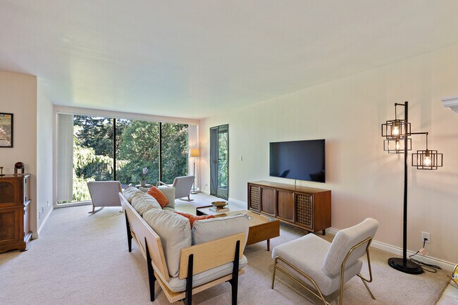 Foto del edificio - 15512 Country Club Dr